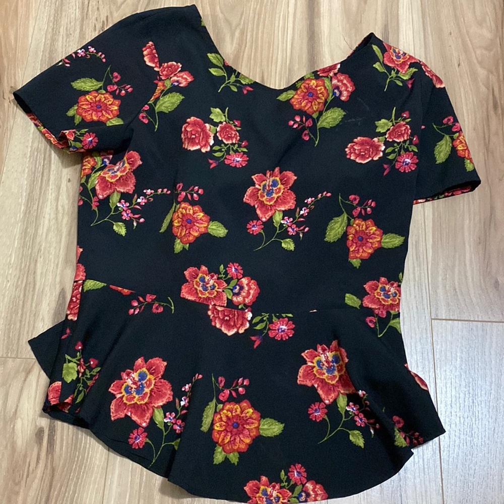 Black rose top